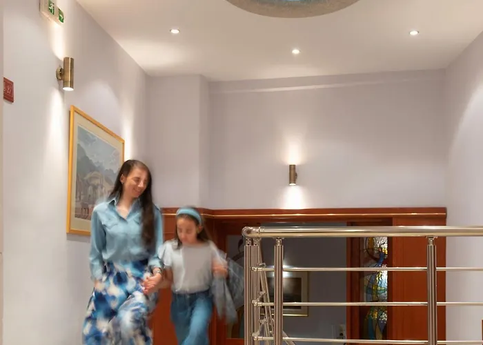 Hotel Avra